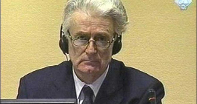 Karadžić: Snosim moralnu odgovornost za zločine, no nemate nijedan dokaz da sam ja odgovoran za njih