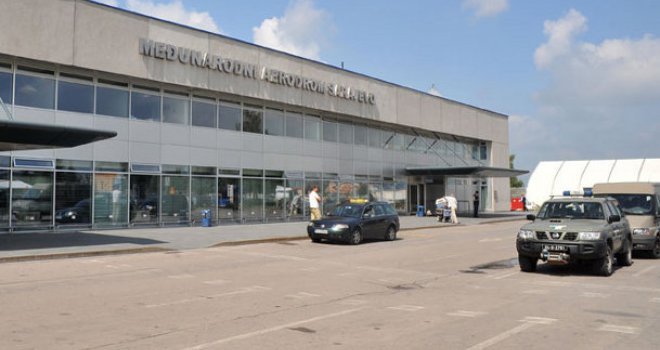 Na sarajevskom aerodromu završen pregled aviona i putnika, lažna dojava o postavljenoj bombi!