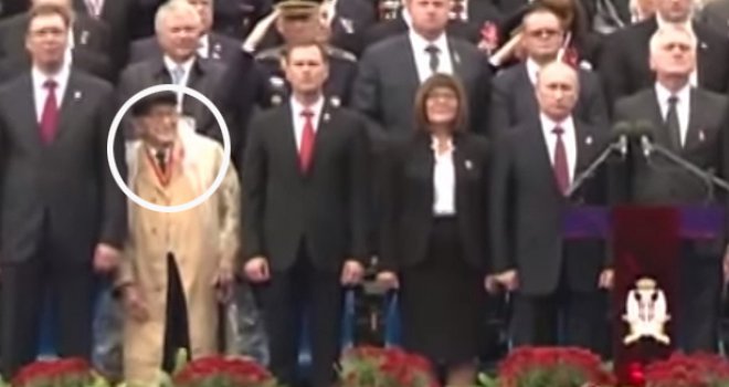 Misteriozni starac na paradi: Ko je čovjek koji je u Beogradu Putina pratio u stopu?