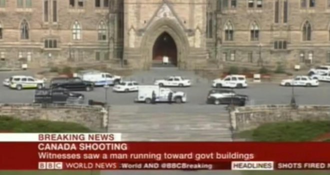 Muškarac s automatskom puškom upao u kanadski parlament i počeo pucati, stražar teško ranjen