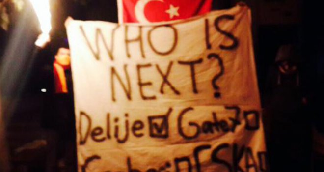 Navijači Galatasaraya prijete novim ubistvima Srba:  Šokantni transparent zgrozio Srbiju