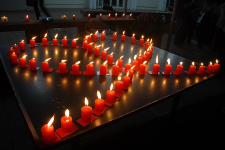 red ribbon
