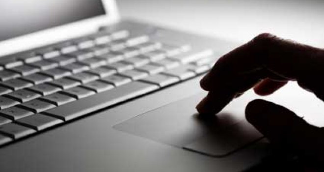 Za 100 maraka prodaje tri glasa: Nije bitno koja je stranka, imam i ženu, i jarana...