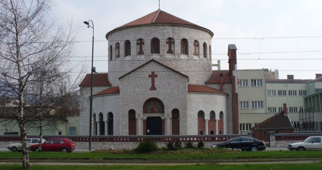 MUP KS: Požar u skladištu Crkve Svetog Preobraženja, počinoci nisu pronađeni