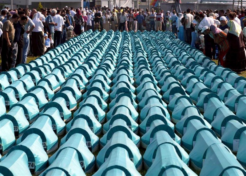 Kovčezi u Srebrenici Kovčezi u Srebrenici