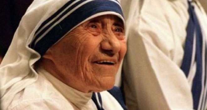 Danas kanonizacija Majke Tereze, počasna mjesta i pizza za beskućnike