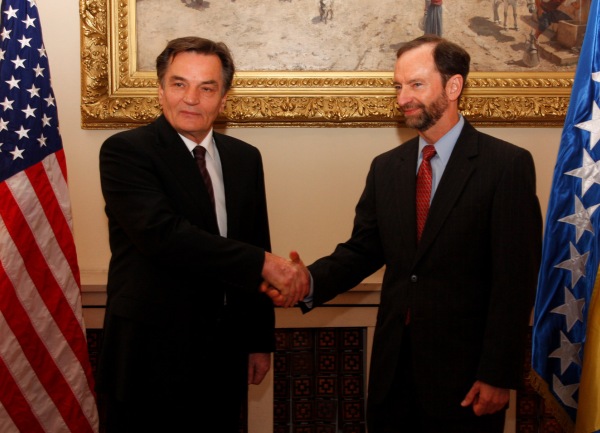Haris Silajdžić i novi američki ambasador Patrik Mun Haris Silajdžić i novi američki ambasador Patrik Mun