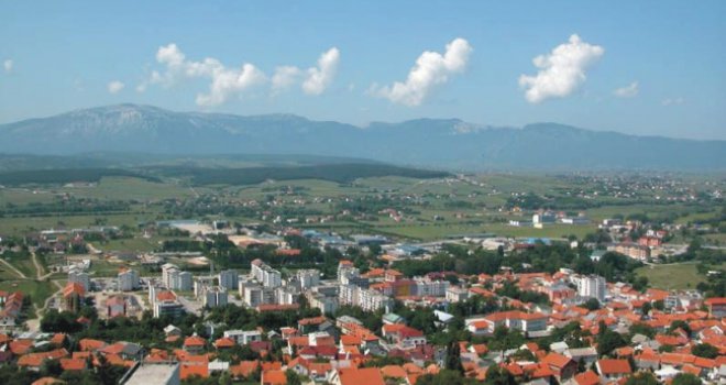 Livno: U saobraćajnoj nesreći smrtno stradala 20-godišnja djevojka