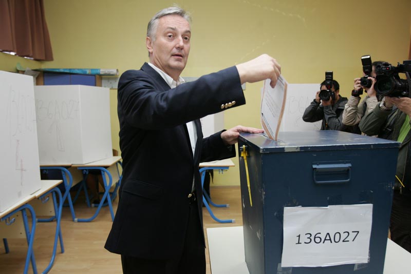 Zlatko Lagumdžija iza&scaron;ao da glasa