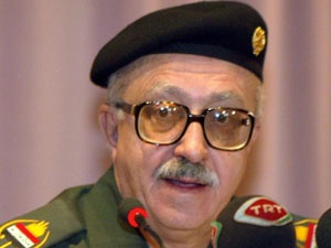 tarik aziz