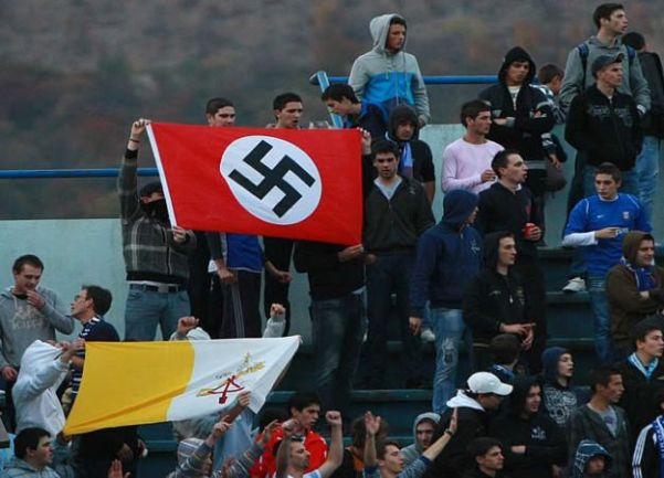 Nacistička zastava na utakmici &Scaron;iroki-Sarajevo