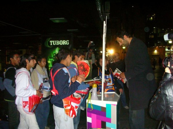 Vlade Divac promoviše Lice ulice Vlade Divac promoviše Lice ulice