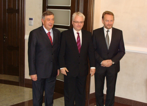 Ivo Josipović sa članovima Predsjedni&scaron;tva BiH u Banjaluci / foto: BLIN 