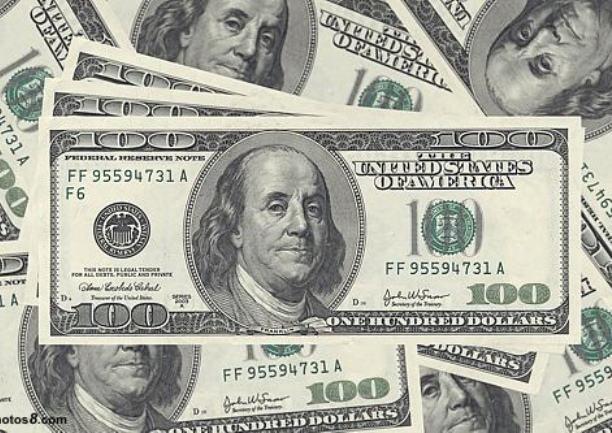 100 dolara 100 dolara