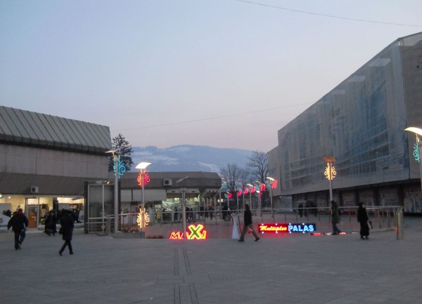 Banjaluka okićena za Novu godinu / foto: BLIN Banjaluka okićena za Novu godinu / foto: BLIN