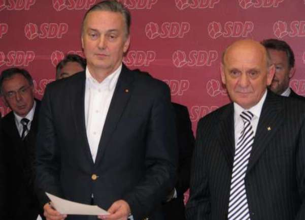 Lagumdžija i Tihić