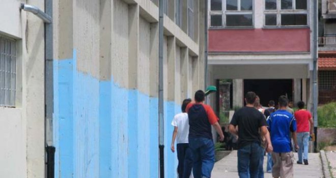 Iako se djeca protive podjelama: Nova škola u Jajcu ipak će biti osnovana