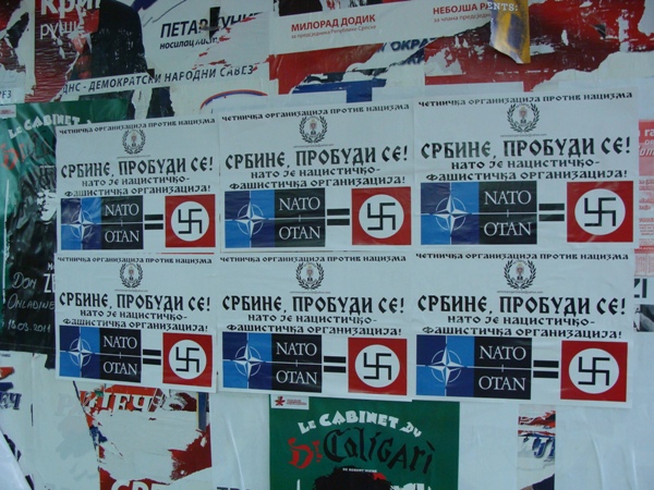 Plakati NATO-nacisti Plakati NATO-nacisti
