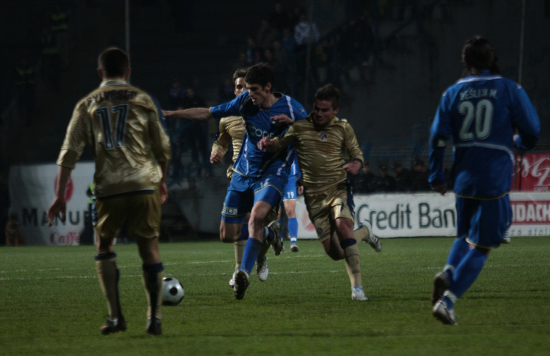 U okviru obilježavanja 90. rođendana FK Željezničar je na Grbavici ugostio zagrebački Dinamo, a susret je zavr&scaron;en remijem/ Foto: DEPO PORTAL