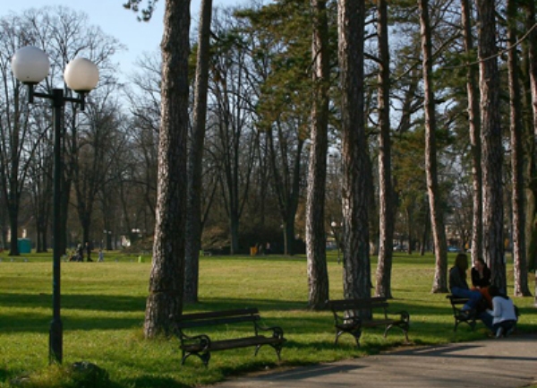 Park Mladen Stojanović