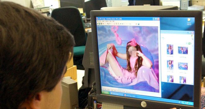 Strava u Splitu: 25-godišnji policajac iskorištavao dvojicu dječaka za pornografiju