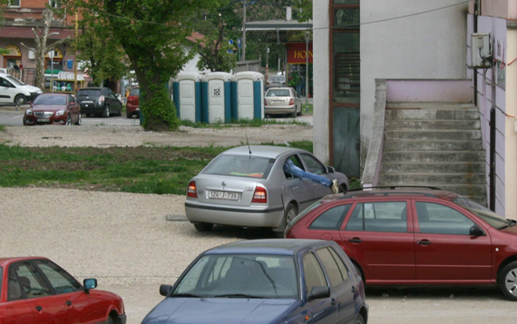 Obijanje automobila Ahmete Bajrića Obijanje automobila Ahmete Bajrića
