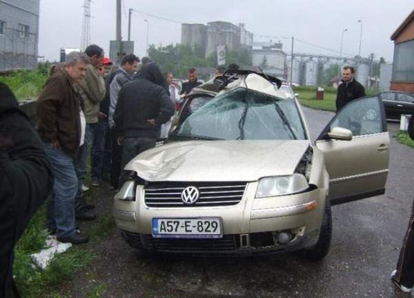 saobracajna nesreca pasat modrica saobracajna nesreca pasat modrica
