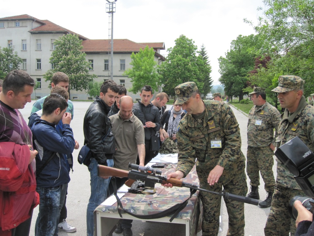 Studenti posjetili Brigadu taktičke podr&scaron;ke Rajlovac