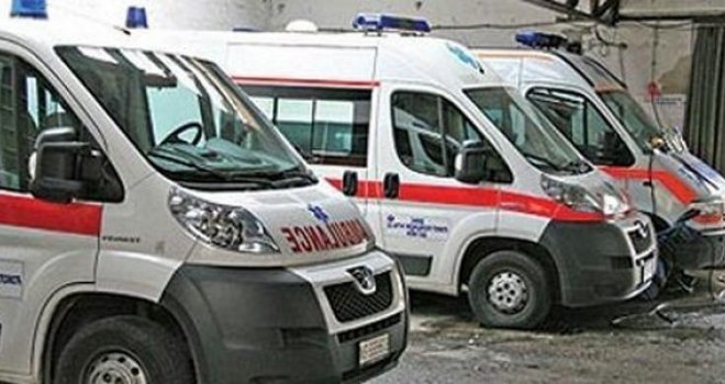 Dvije djevojčice umrle nakon što ih je majka ostavila u vozilu više od 15 sati