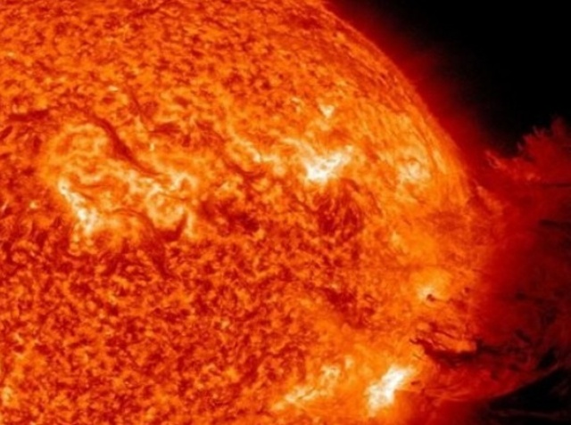 Solarna baklja, foto: Dalmacija News Solarna baklja, foto: Dalmacija News