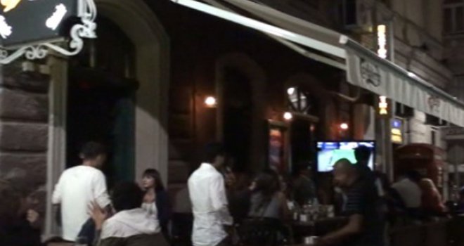 Pale teške riječi: Ispred kafića 'Cheers' policajac s dva hica upucao naoružanog Osmana Piriju