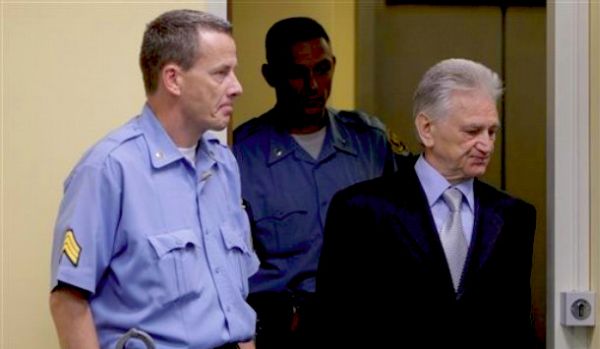 Momčilo Perišić; foto: AP Momčilo Perišić; foto: AP