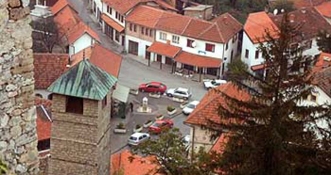 Preduzete hitne mjere odbrane od poplava u općini Tešanj, izlila se rijeka Radušica