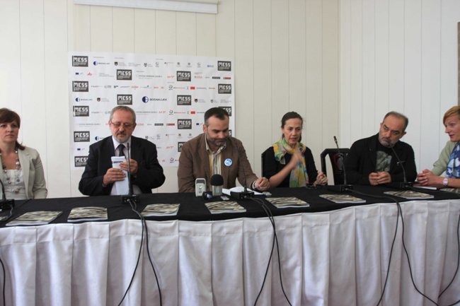 press mess 2011-1