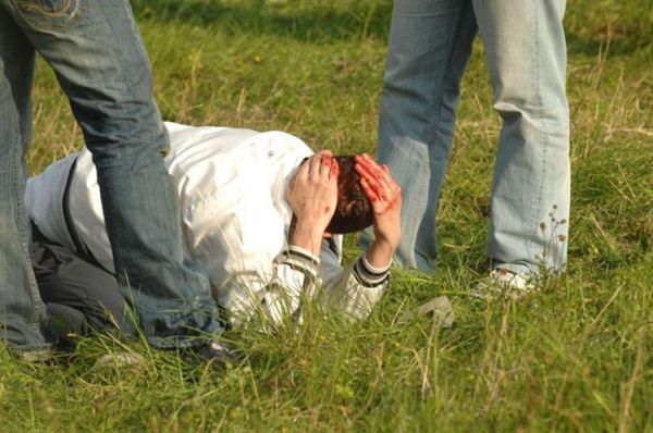 Huligani; ilustracija: Tportal.hr