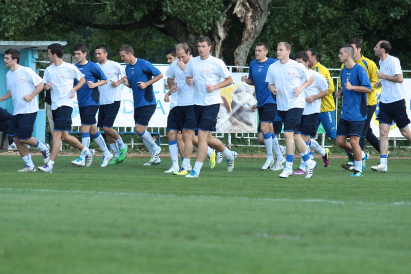 Nogometna reprezentacija BiH danas je u Hrasnici obavila prvi trening u okviru priprema za EURO 2012. /Foto: DEPO PORTAL