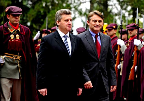 Gjorge Ivanov i Željko Komšić; foto: Reuters Gjorge Ivanov i Željko Komšić; foto: Reuters