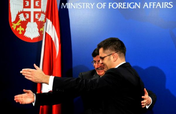Vuk Jeremić i Ahmet Davutoglu; foto: Getty Images Vuk Jeremić i Ahmet Davutoglu; foto: Getty Images