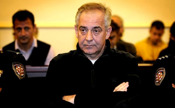 Ivo Sanader na dana&scaron;njem roči&scaron;tu na Županijskom sudu u Zagrebu; foto: Getty Images