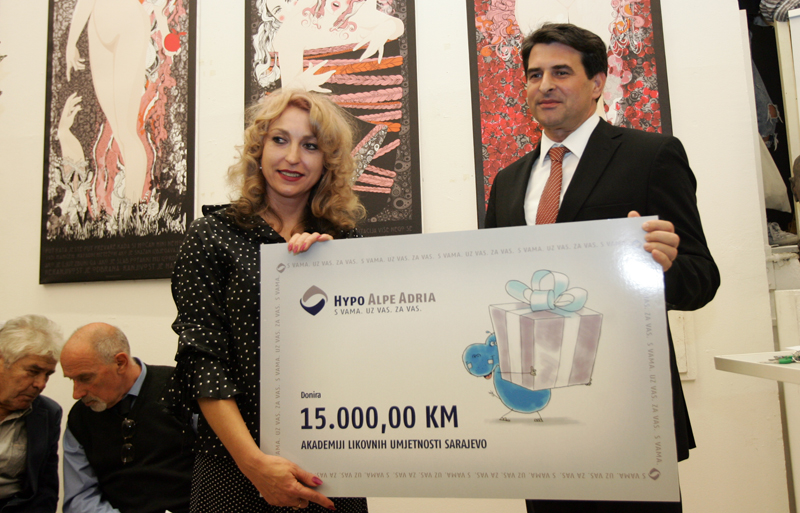 Akademije u Banjoj Luci i Sarajevu darivane su danas s po 15 000 KM , dok će donacija Akademiji na Širokom Brijegu u istom iznosu biti realizirana tokom novembra/ Foto: DEPO PORTAL Akademije u Banjoj Luci i Sarajevu darivane su danas s po 15 000 KM , dok će donacija Akademiji na Širokom Brijegu u istom iznosu biti realizirana tokom novembra/ Foto: DEPO PORTAL