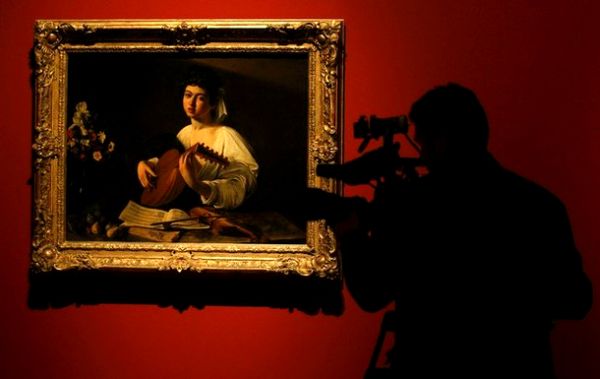 Suonatore di liuto: Caravaggiovo platno na posudbi iz Moskve; foto: Reuters Suonatore di liuto: Caravaggiovo platno na posudbi iz Moskve; foto: Reuters