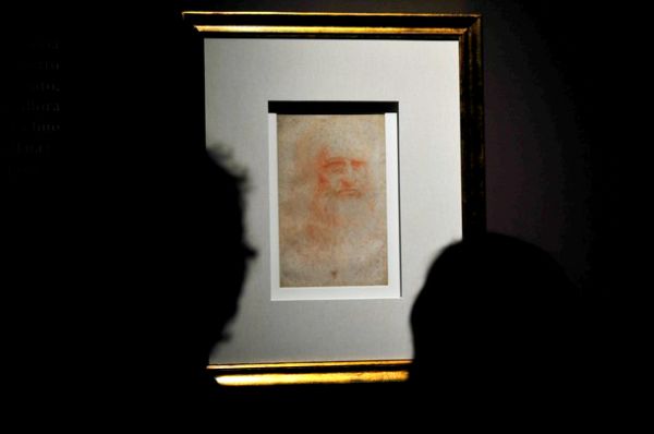 Leonardo da Vinci: Među tridesetak skica i crteža predstavljenih izložbom, ističe se poznati autoportret koji je dosad bio izložen samo dva puta, na izložbama 1929. i 2006; foto: Getty Images Leonardo da Vinci: Među tridesetak skica i crteža predstavljenih izložbom, ističe se poznati autoportret koji je dosad bio izložen samo dva puta, na izložbama 1929. i 2006; foto: Getty Images