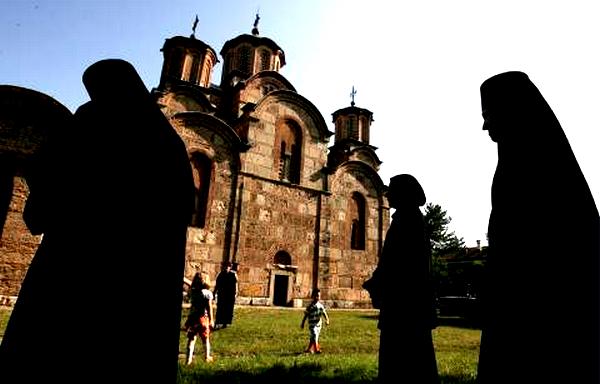 Zajednička molitva Srba i Albanaca Zajednička molitva Srba i Albanaca