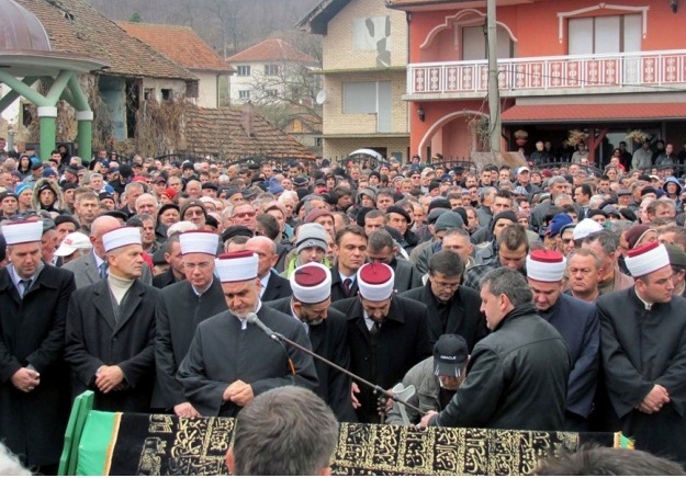 Sahrana Fadila Banjanovića Sahrana Fadila Banjanovića