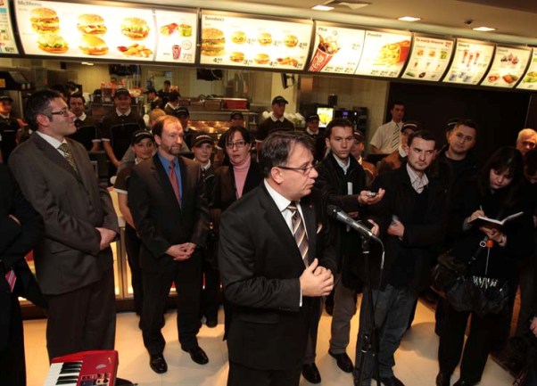 Otvarenje Drive-thru McDonald'sa u BiH naslovna Otvarenje Drive-thru McDonald'sa u BiH naslovna