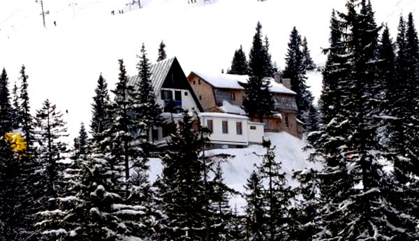 Inspektori zatvaraju vikendice na Jahorini koje nemaju upotrebnu dozvolu Inspektori zatvaraju vikendice na Jahorini koje nemaju upotrebnu dozvolu