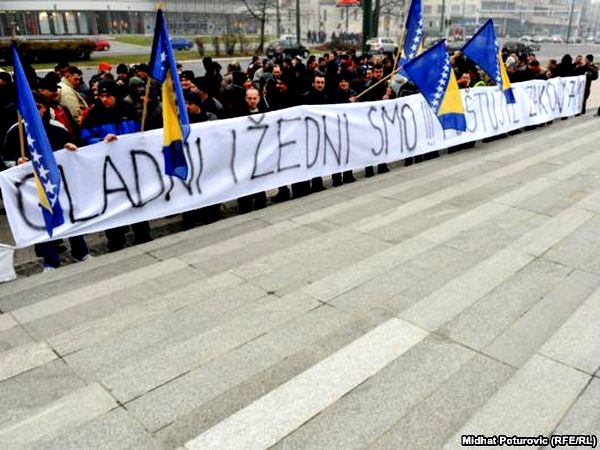 'Džaba je meni govoriti kako sam ja Srbin ako su moja djeca gladna, ako ja nemam od čega da živim' 'Džaba je meni govoriti kako sam ja Srbin ako su moja djeca gladna, ako ja nemam od čega da živim'