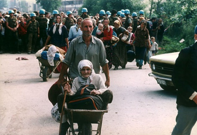 Stradanje u Srebrenici Stradanje u Srebrenici