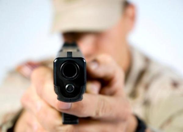 uperen pi&scaron;tolj