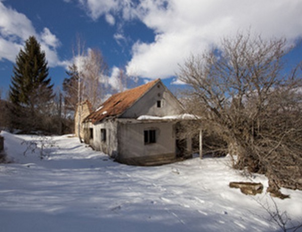 Pusta obećanja za pustu zemlju